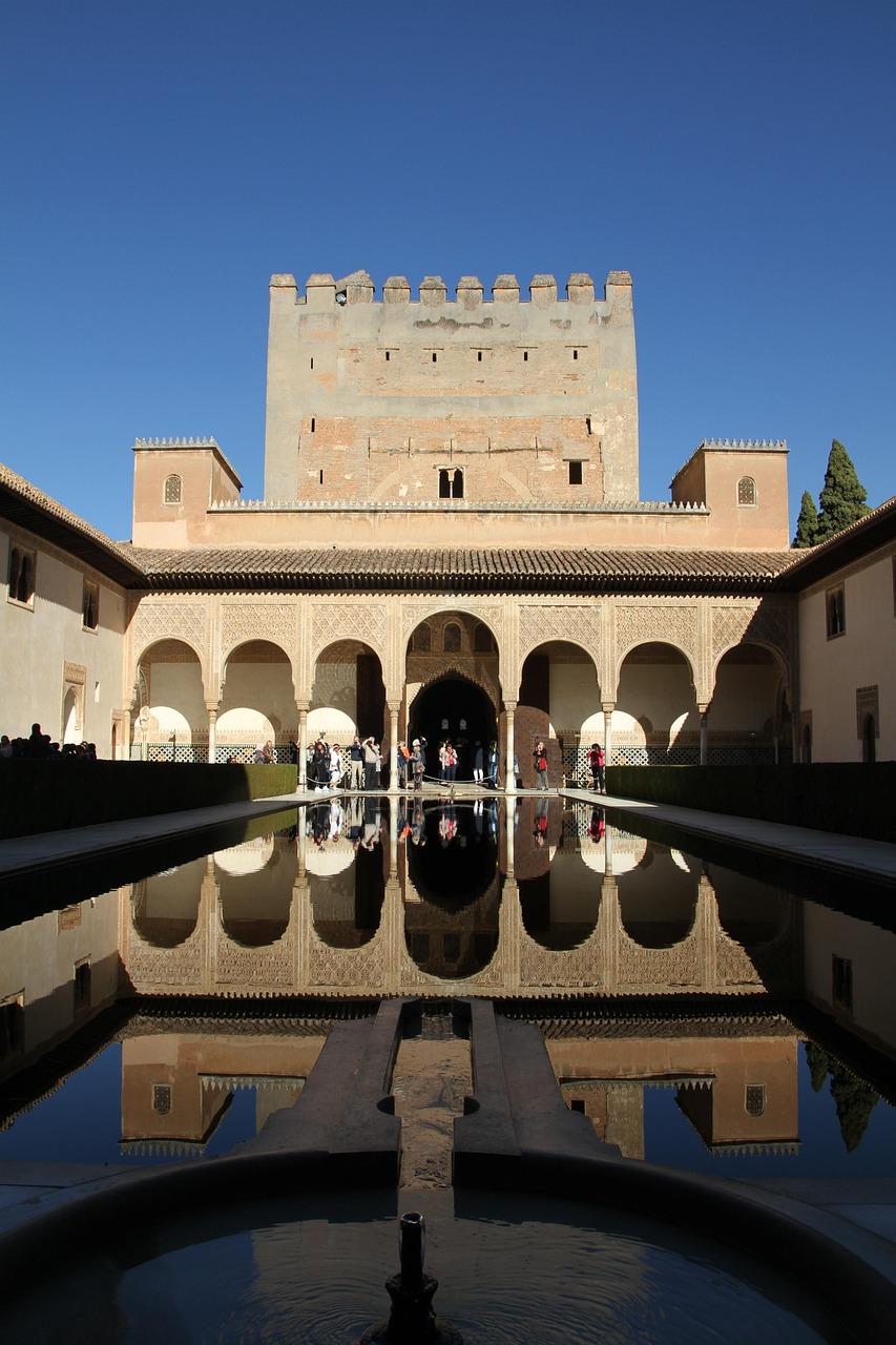 alhambra, palace, spain, granada, architecture, landmark, andalusia, arabic, moorish, attraction, tourism, fortress, alcazaba