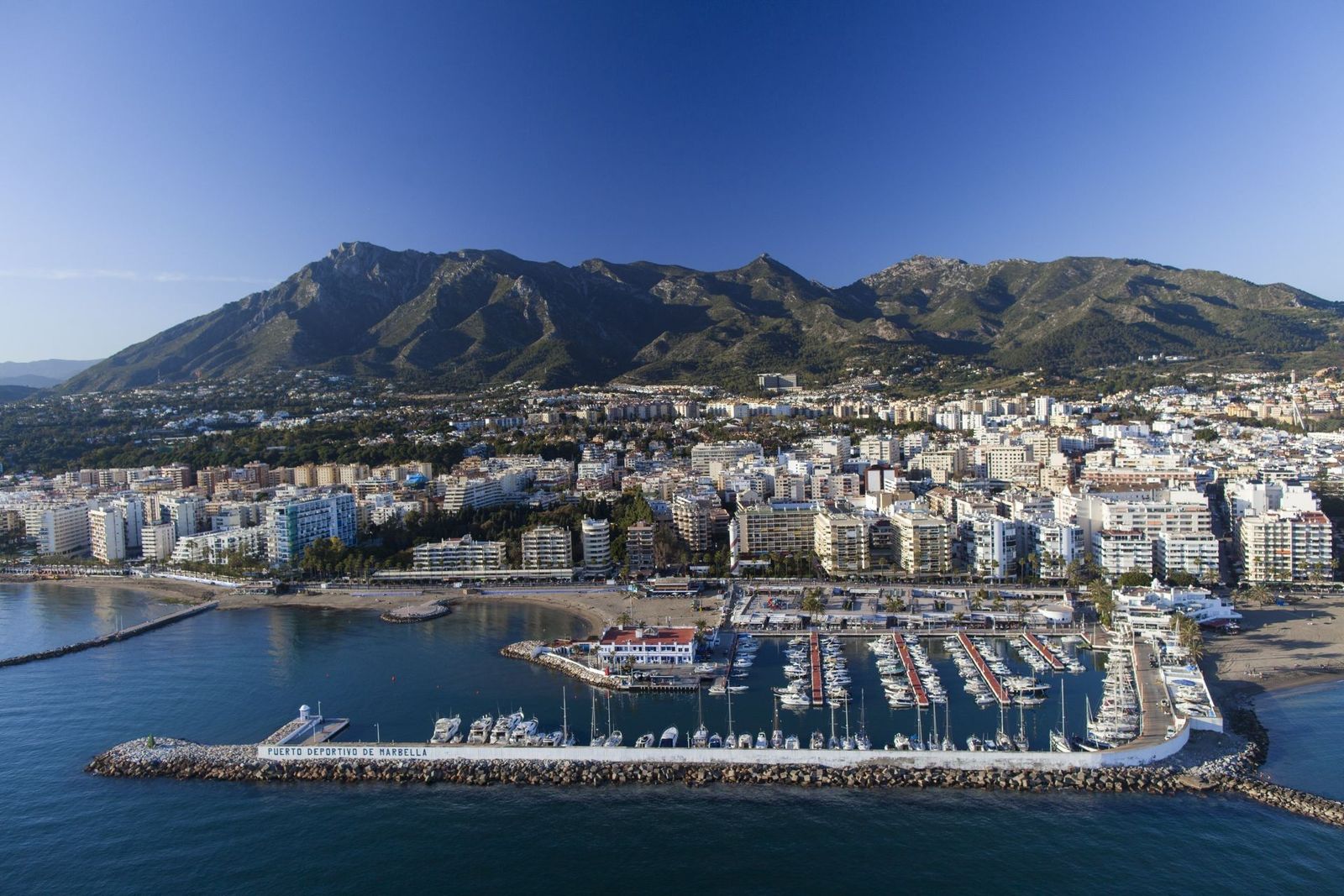 puerto deportivo Marbella