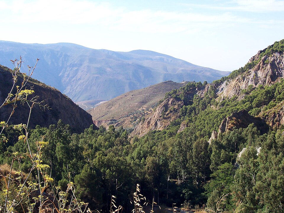 Ein typisches Tal in den Alpujarras