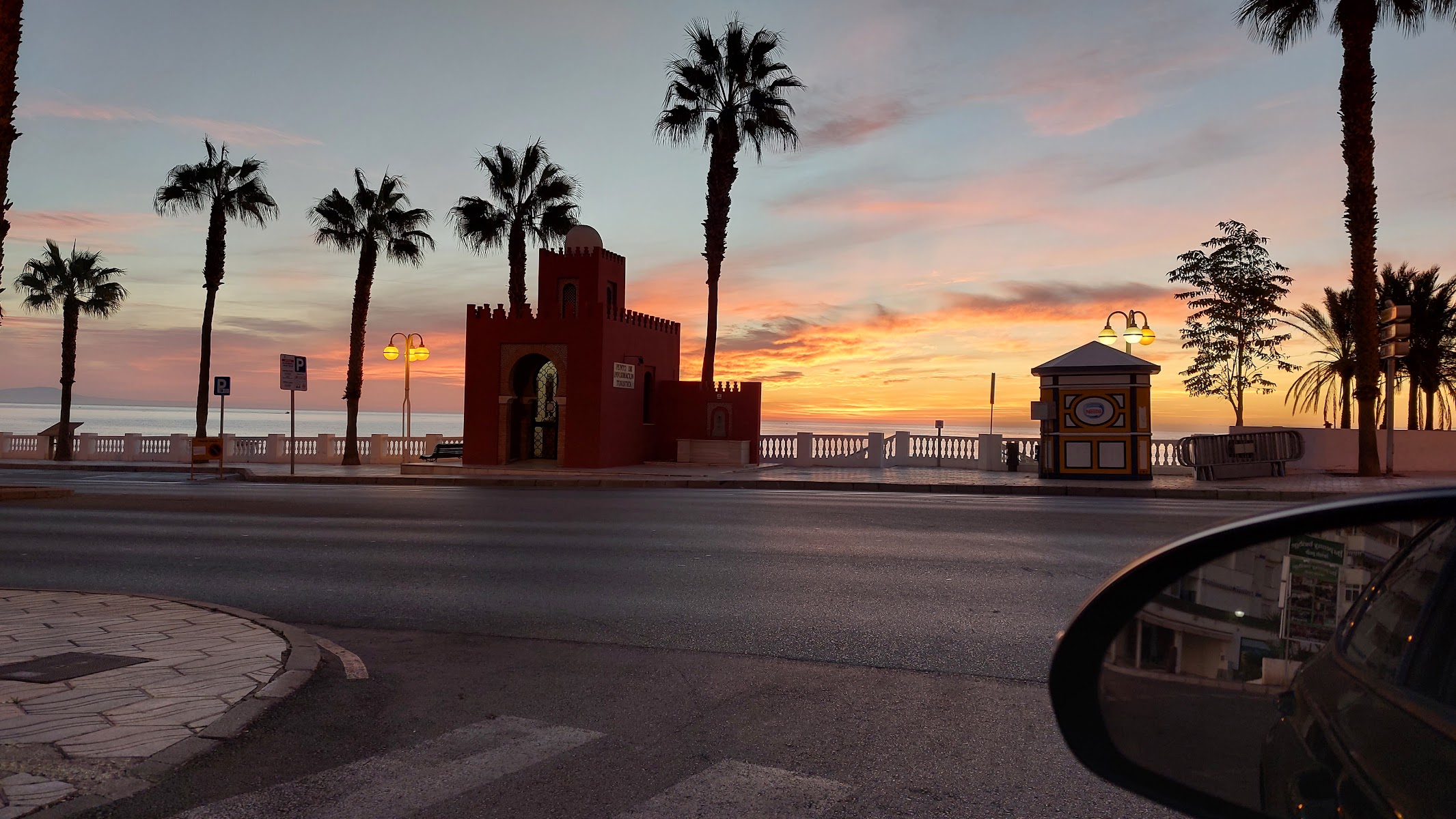 Playa Arroyo de la Miel — Llegada a Benalmádena | Puerto y paseo costero, Benalmádena, Andalucía
