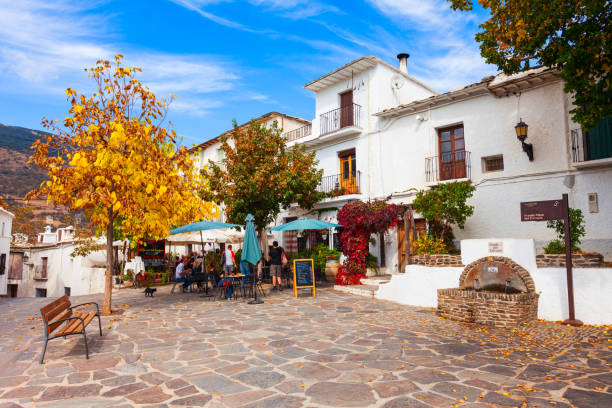 Pampaneira — Pampaneira | Artesanía y barrancos, Pampaneira, Andalucía