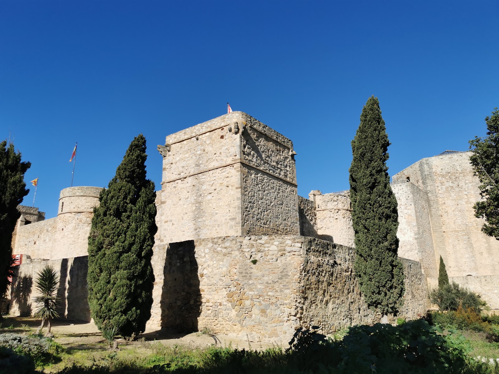Castillo De Santiago — Sanlúcar | Bodegas, langostinos y río, Sanlúcar de Barrameda, Andalucía