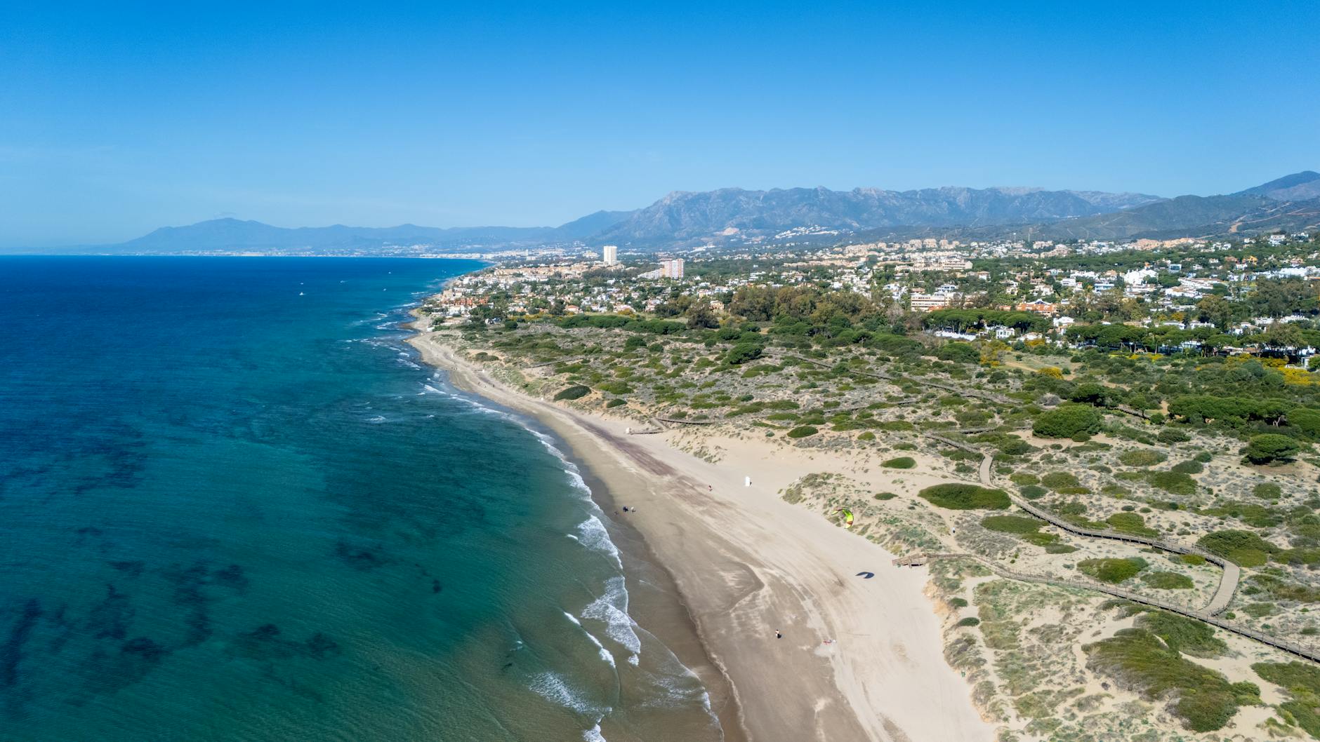Imagen de Día 4 — Tarifa libre | Viento, Bolonia y despedida